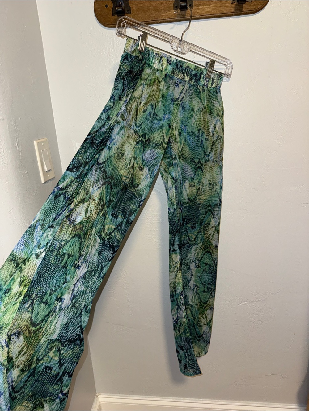 l*space Green Multi Snake-Print